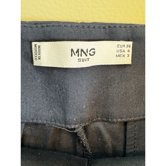 MANGO - High Waisted Navy Blue Women's Shorts with Scarf Belt Size 4 - Picture 7 of 8